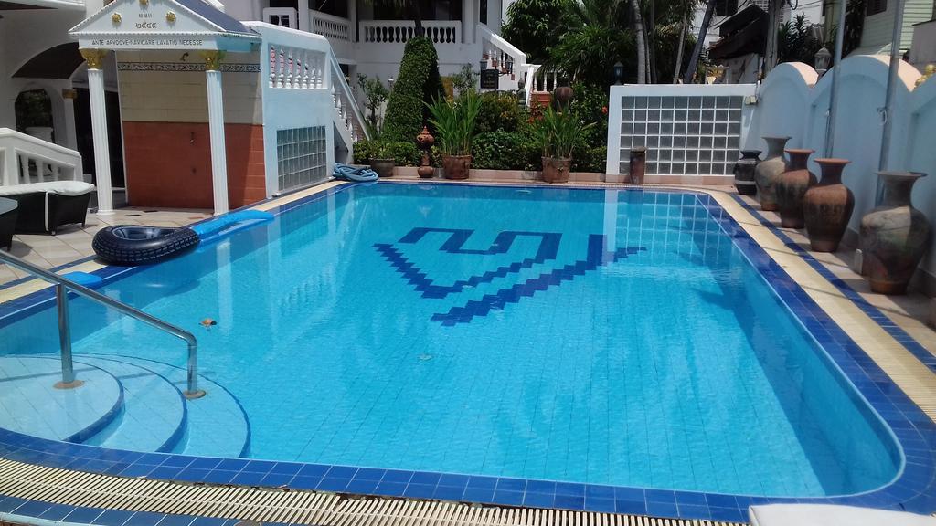 Villa Oranje Pattaya Extérieur photo