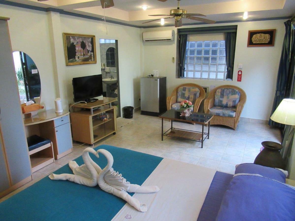 Villa Oranje Pattaya Extérieur photo