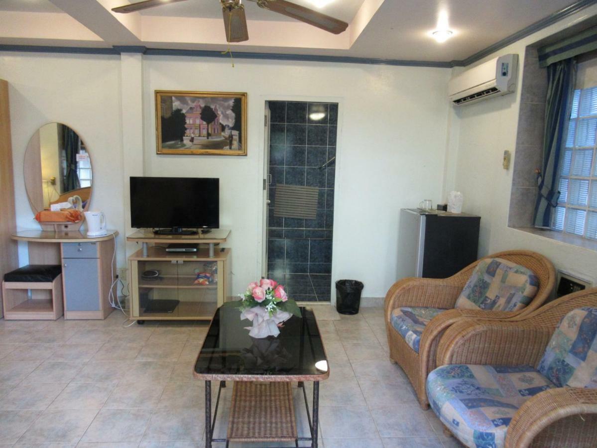 Villa Oranje Pattaya Extérieur photo